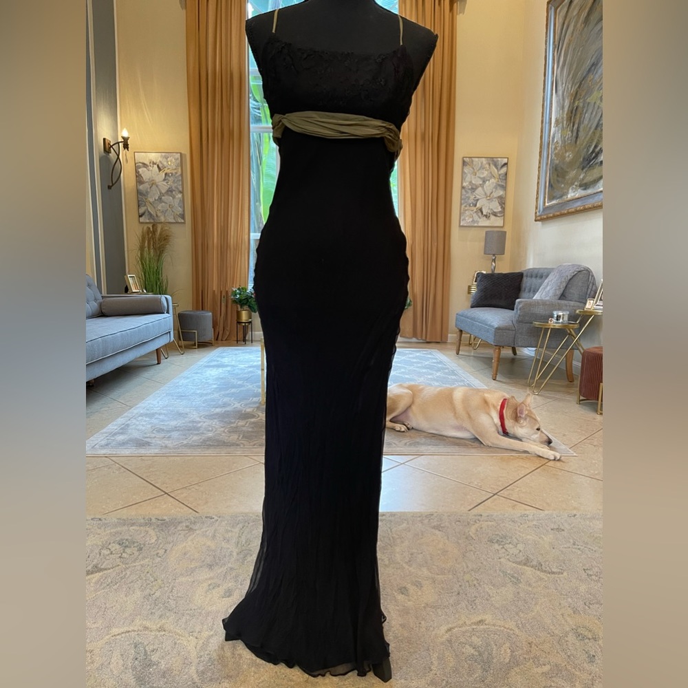Samantha Chang designer Gown size 8.